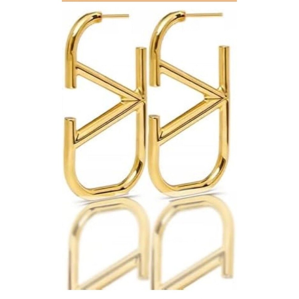 18K Gold Plated Luxury V Stud Earrings for Women - Fashion Jewelry Gift